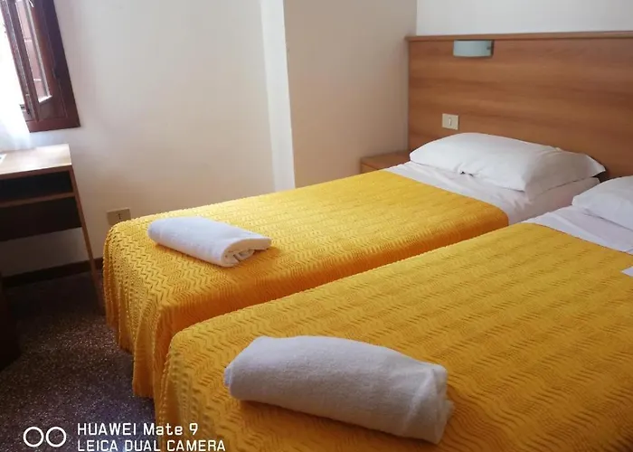 ゲストハウス Alloggi Gerotto Calderan 2 3*